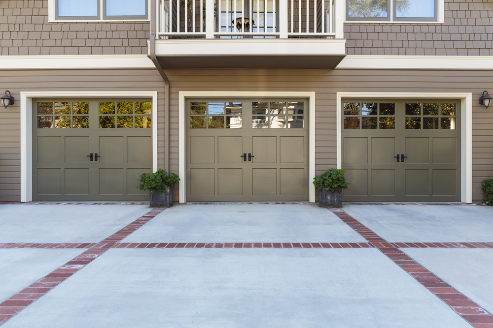 What Types of Garage Doors Are Available?